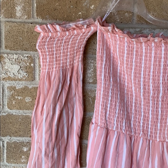 Pink and white romper - Picture 3 of 5